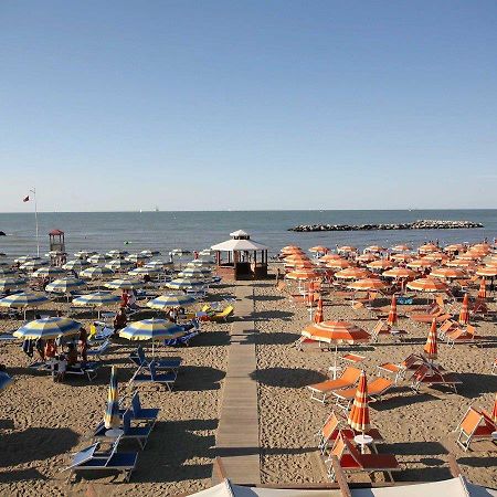 Hotel Savini ريميني المظهر الخارجي الصورة